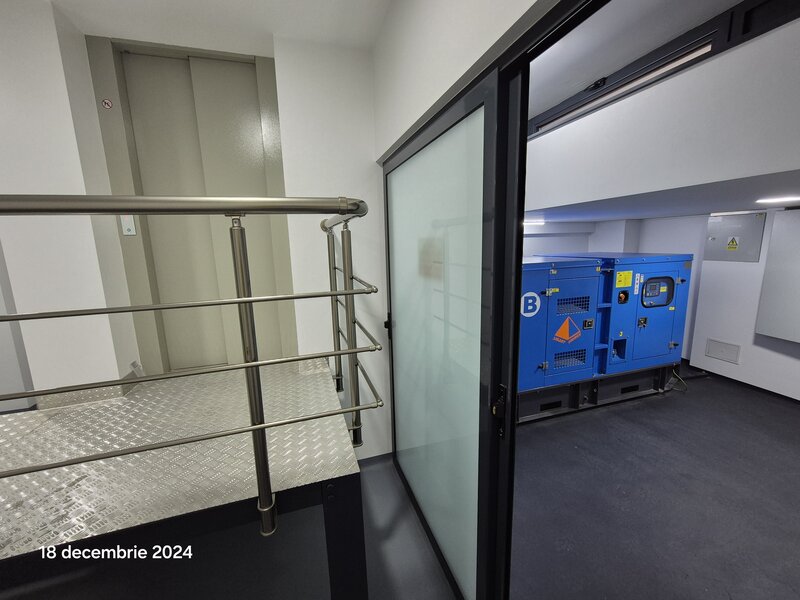 Sector 6, intre Plaza si Afi mall, imobil S+P+3, lift, utilitati incluse